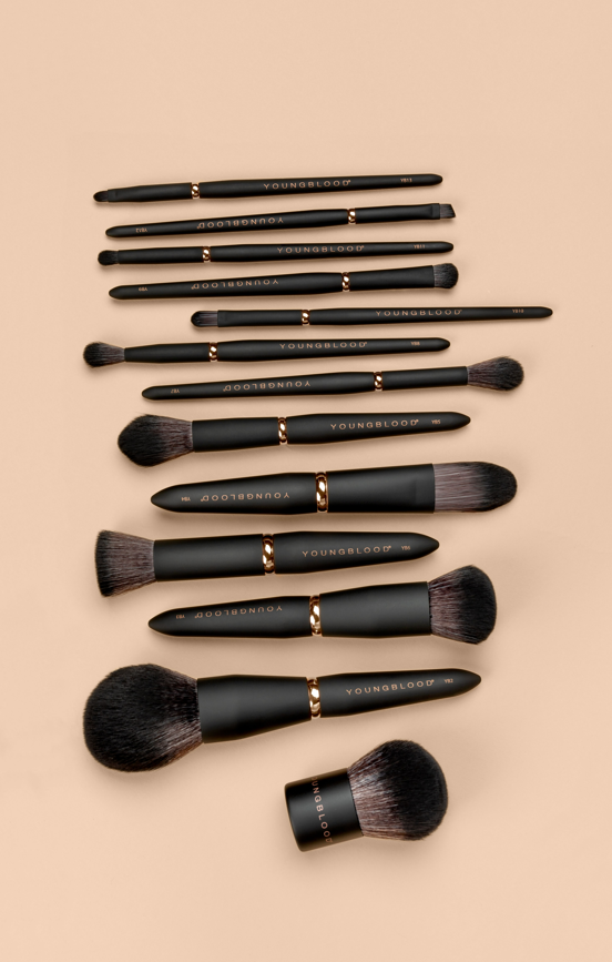 Why you should wash your makeup brushes