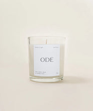 ODE Oud Amber & Musk Candle